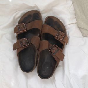 brown birkenstock size 7 🦋